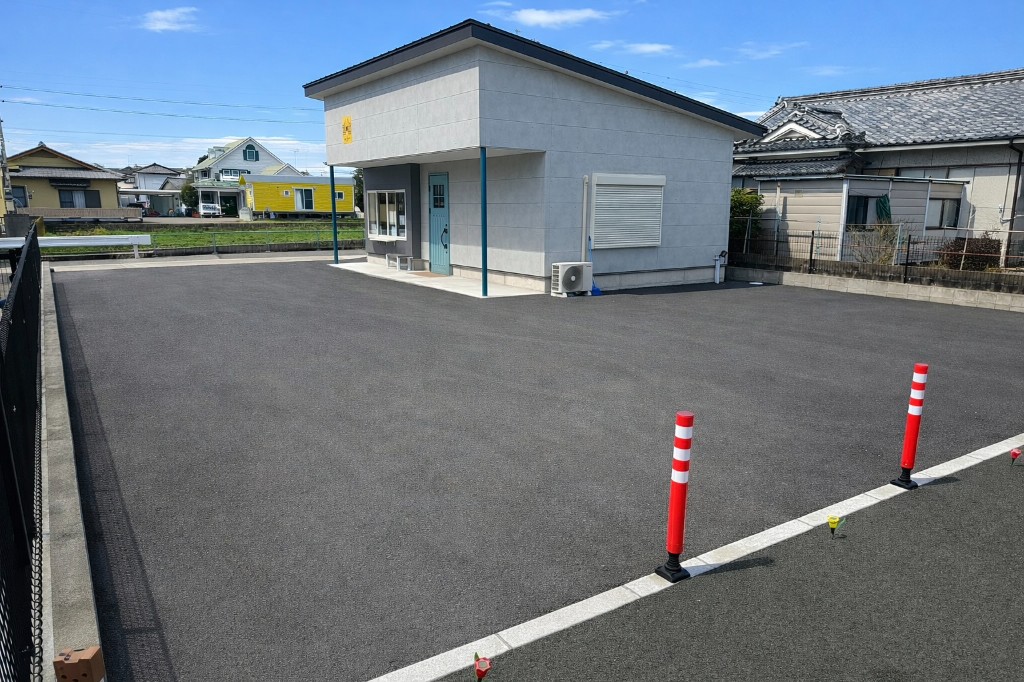 都城市谷頭 テナント物件の建物全体
